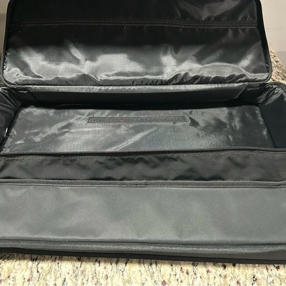 Classic Mahjong Tile Set with Dice - Picture 7 of 8